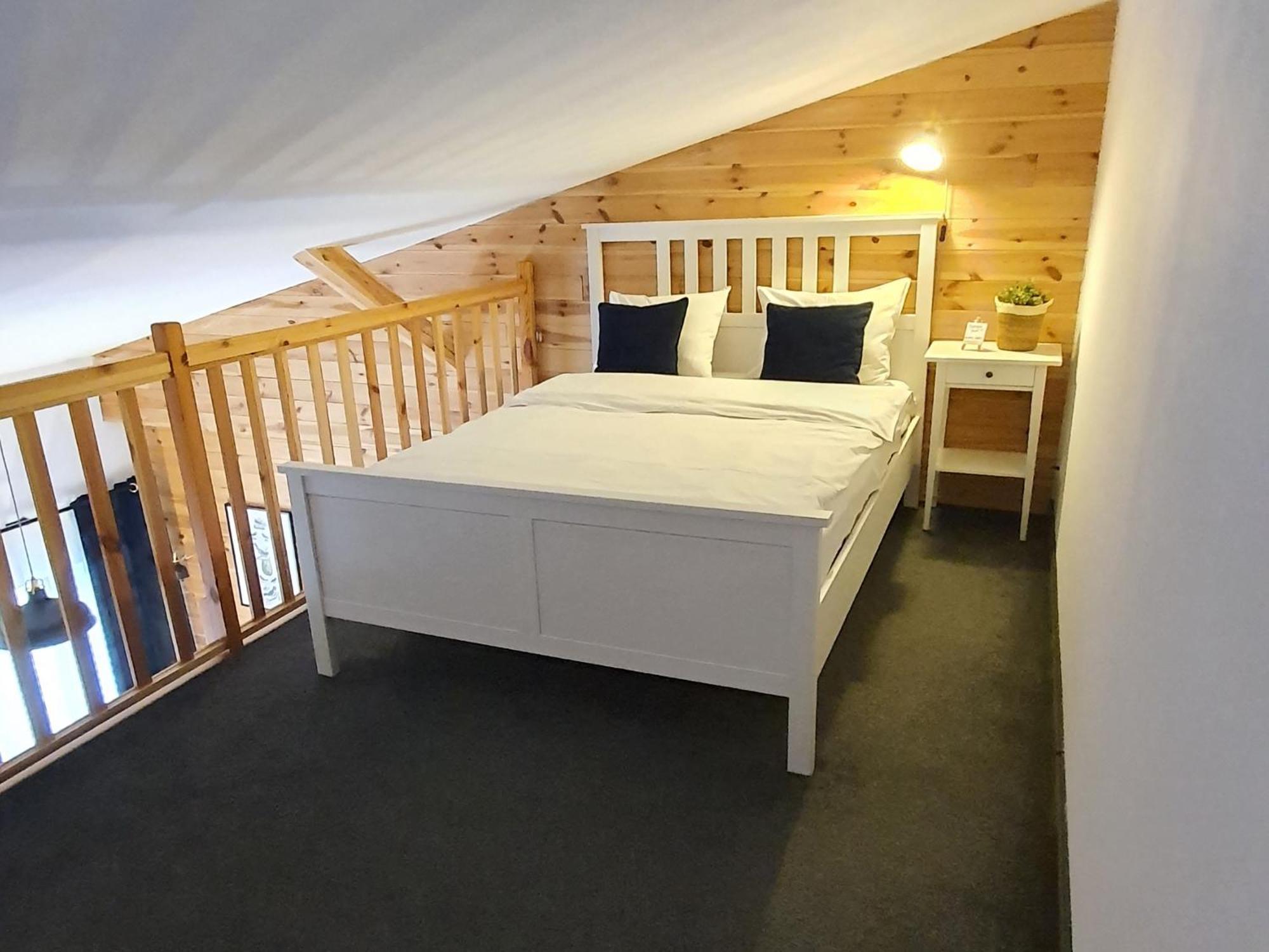 Babie Lato B&B Uniejów Exterior foto